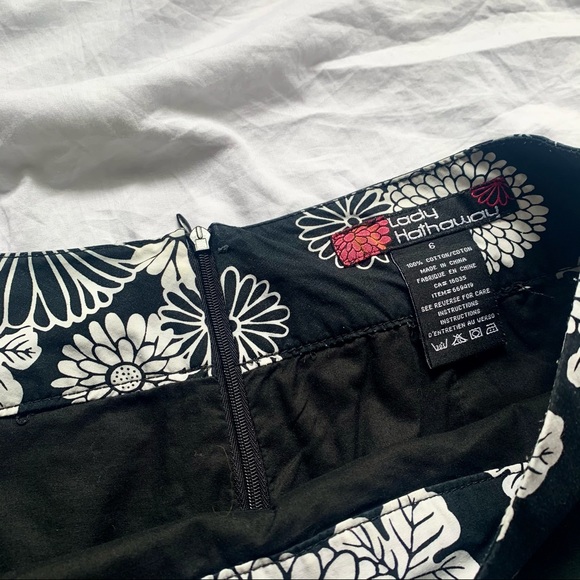 Y2K Vintage Floral Skirt - Picture 3 of 3